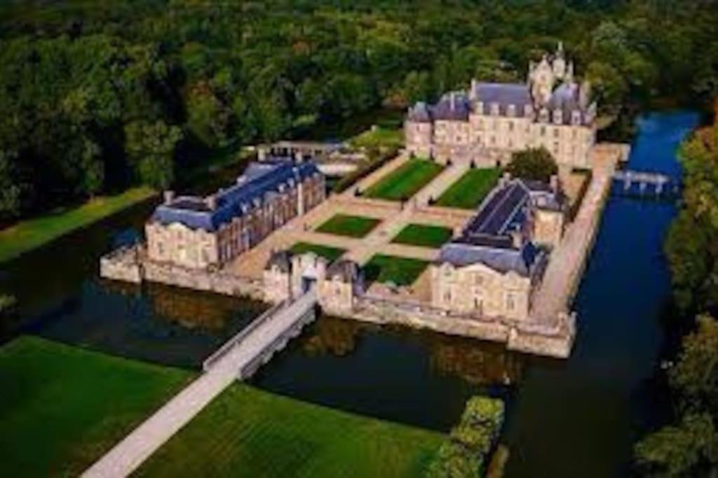 Maison Au Milieu Des Bois Et Des Animaux Jouy-le-Potier Eksteriør billede